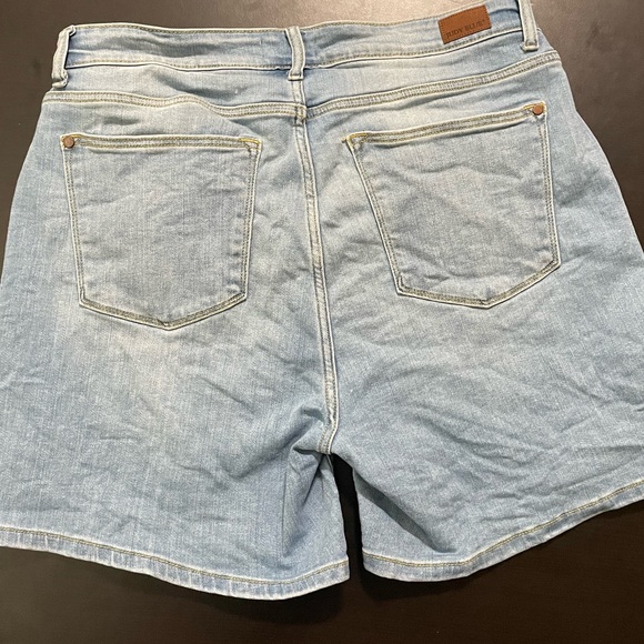 Judy Blue Shorts - Picture 8 of 10